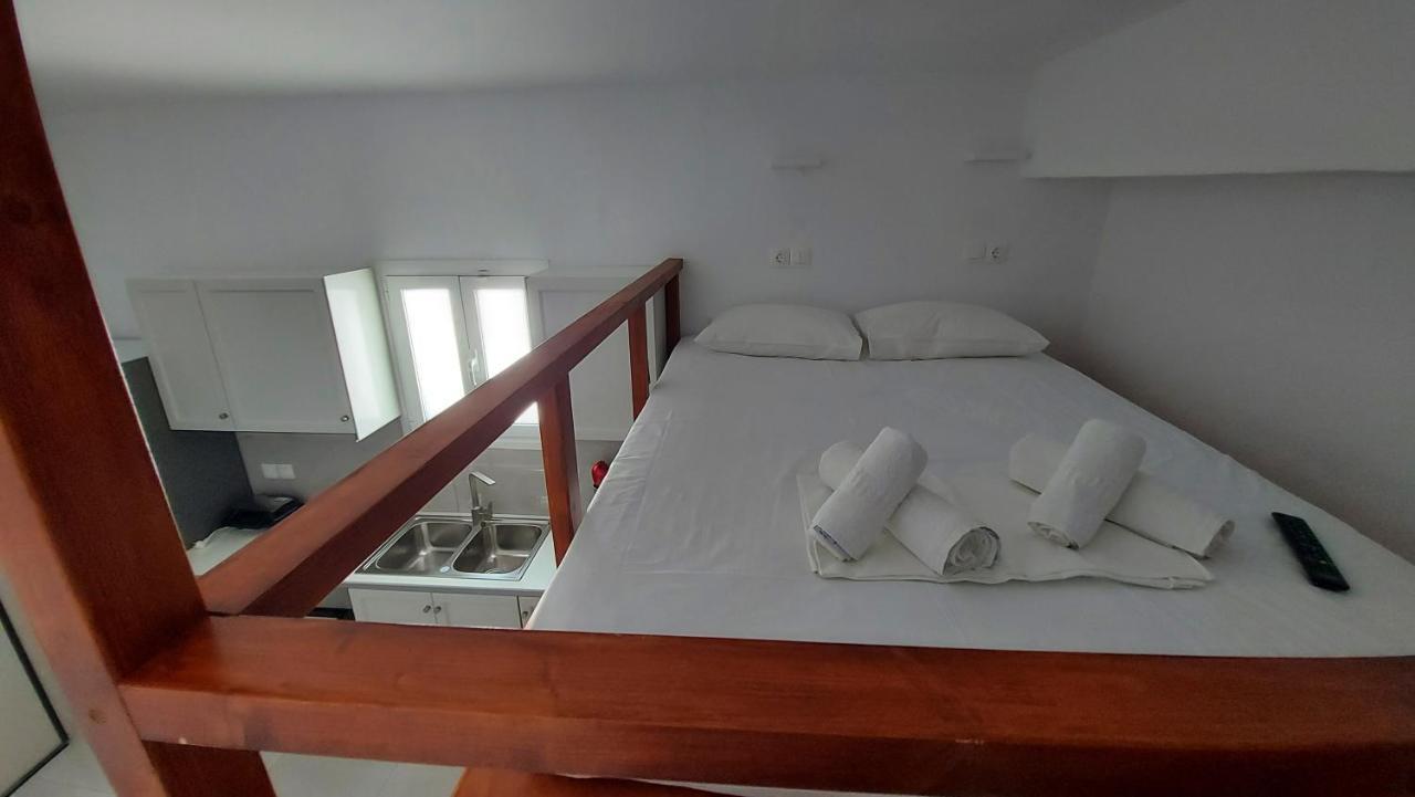 Niso Double Apartment Livadi  Luaran gambar